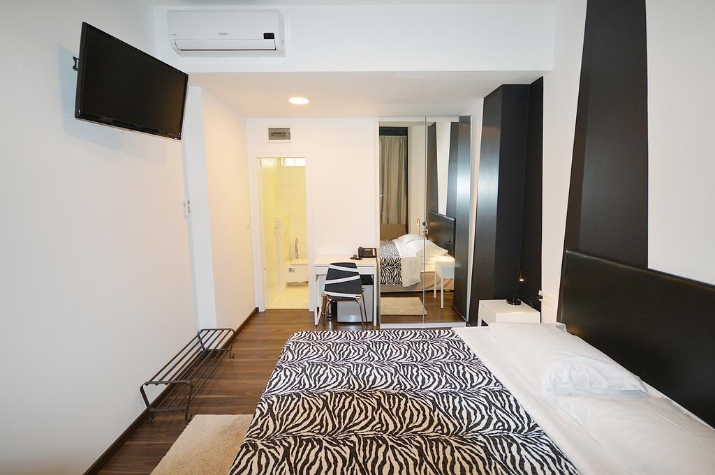 Bed And Breakfast Four Rooms Задар Стая снимка